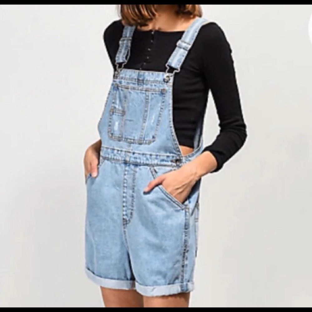 Overall denim shorts